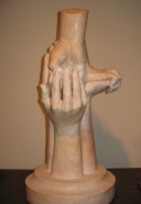Columna de manos